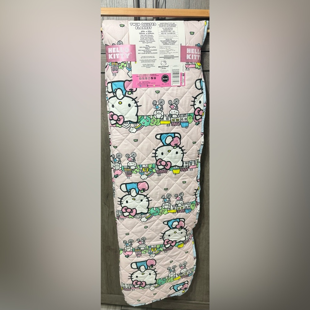 New Hello Kitty Pink & Blue Neighborhood Quilted Twin Blanket On Hanger & Tag - Picture 2 of 6